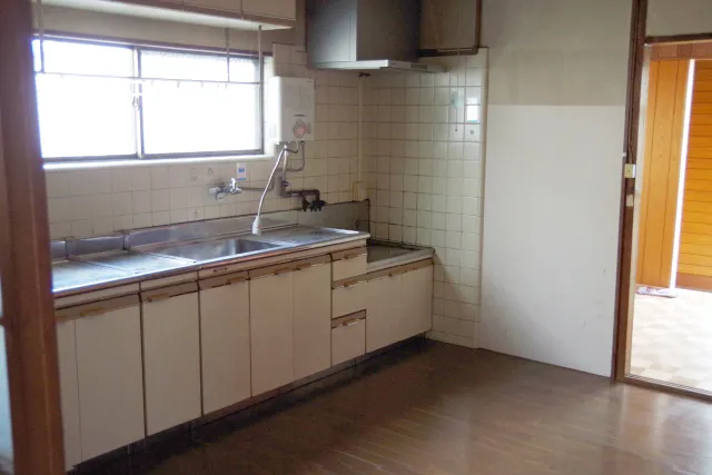 現地で状況を調査します